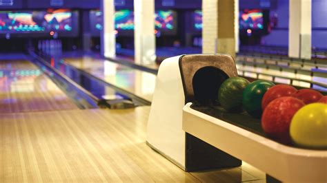 jugar bolos en barcelona|CONOCE LOS MEJORES BOLERAS EN。